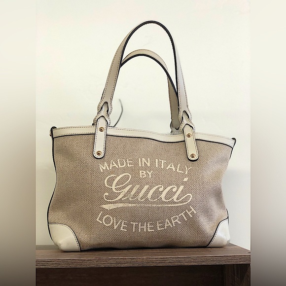 Gucci Handbags - Gucci Rare Earth Tote